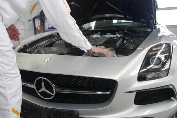 Handwäsche Trocknen Lackaufbereitung München Mercedes SLS Autopflege Till